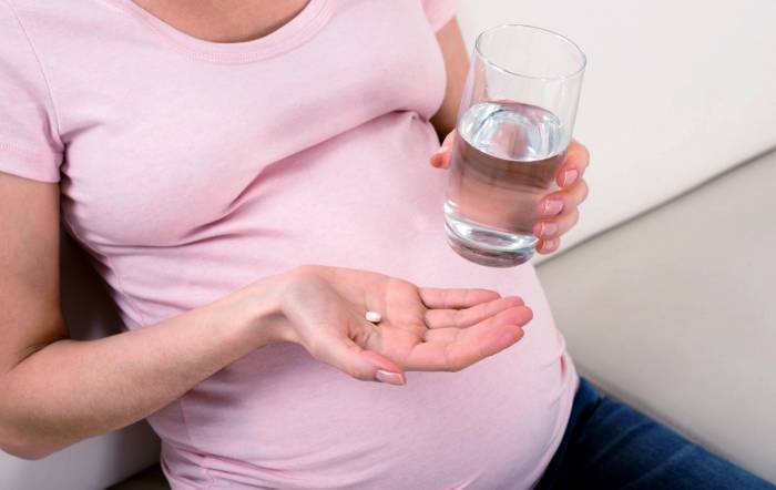 عوارض جدی مصرف زیاد اسید فولیک برای جنین