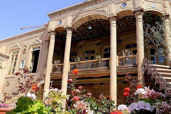 گردش به یادماندنی در خانه های تاریخی مشهد