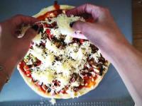 آموزش پنیر پیتزا کشدار خانگی فقط با ۲ قلم مواد
