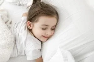 حرف زدن در خواب