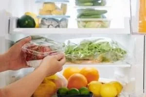 نگهداری مواد غذایی در یخچال